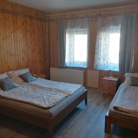 Csongor Vendeghaz Feriehus